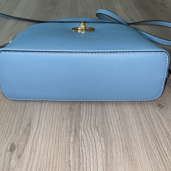 🩵NEW🩵 Nanette Lepore crossbody with bamboo turnlock - Picture 6 of 16